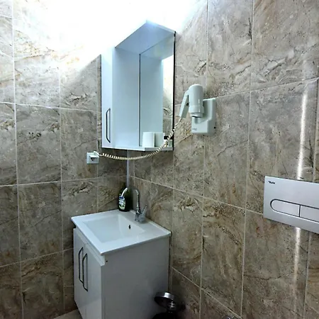 Akdeniz Aparthotel